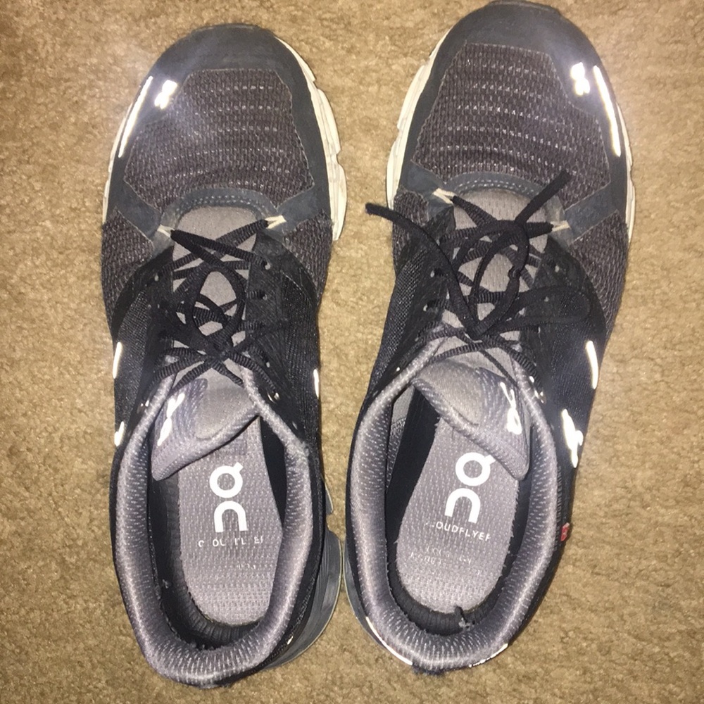 On cloud cloudflyer in good shape size 10.5